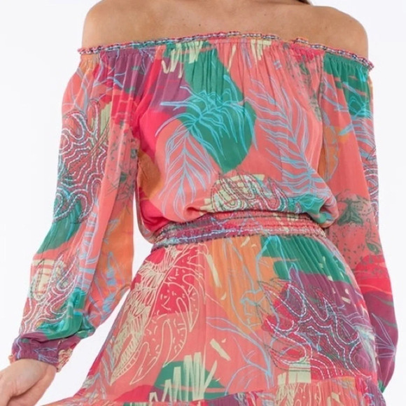Taj by Sabrina Crippa Anastasia Top in Pink Abstract Jungle - NEW - Size Small - Picture 1 of 9
